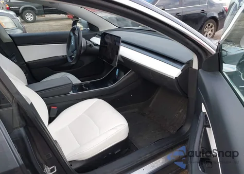 2020 Tesla Model 3 Performance Dual Motor All-Wheel Drive z USA, uszkodzony, nr VIN 5YJ3E1ECXLF603387